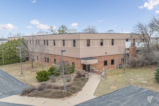 More details for 1661 Summit Dr, Fort Atkinson, WI - Flex for Sale