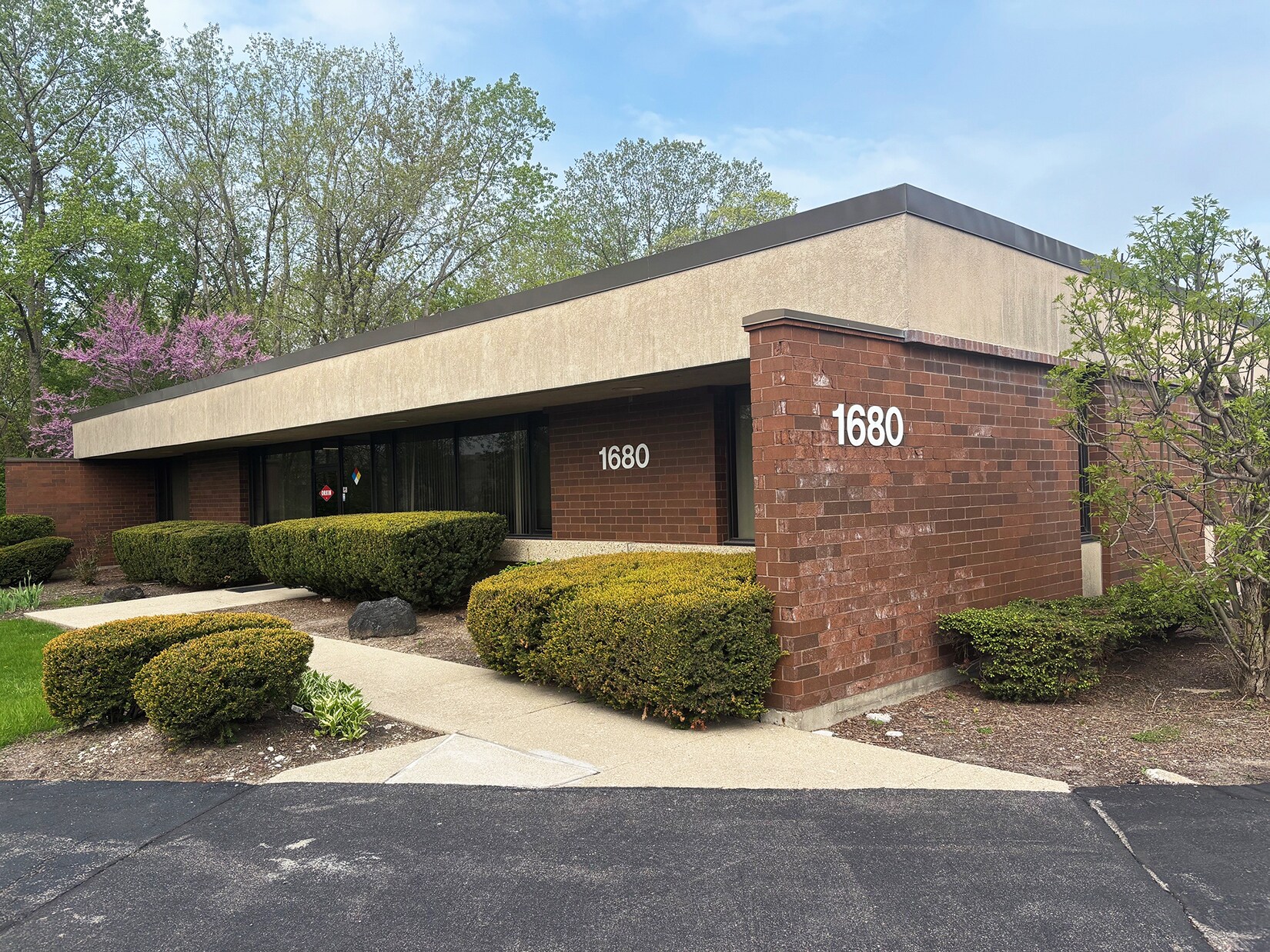1680 N Delany Rd, Gurnee, IL for sale Building Photo- Image 1 of 11