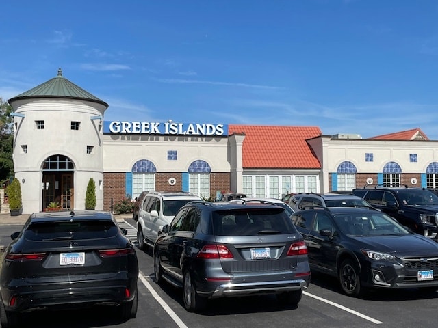 300-350 E 22nd St, Lombard, IL for sale - Building Photo - Image 3 of 10