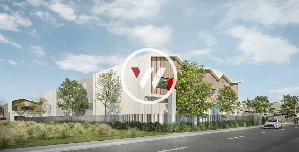 Local d'activités dans Montmagny à vendre - Photo du bâtiment - Image 2 de 2