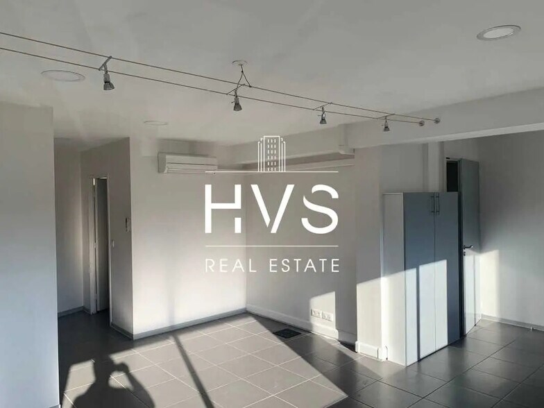 Office in Meyreuil for lease - Interior Photo - Image 2 of 5