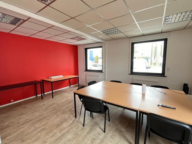 Office in Wasquehal for lease - Interior Photo - Image 3 of 4