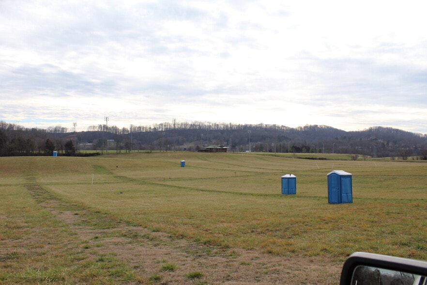 100 Sportsway Dr, Bristol, TN à vendre - Photo du bâtiment - Image 3 de 14