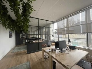 Plus de détails pour Bureau à louer