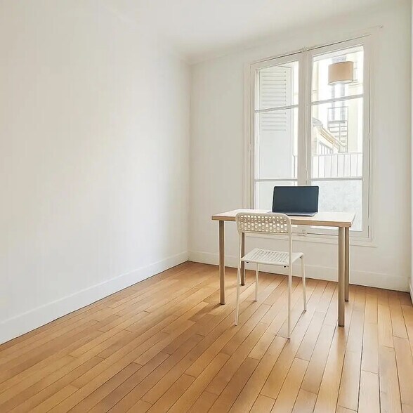 Office in Paris for sale - Interior Photo - Image 2 of 7