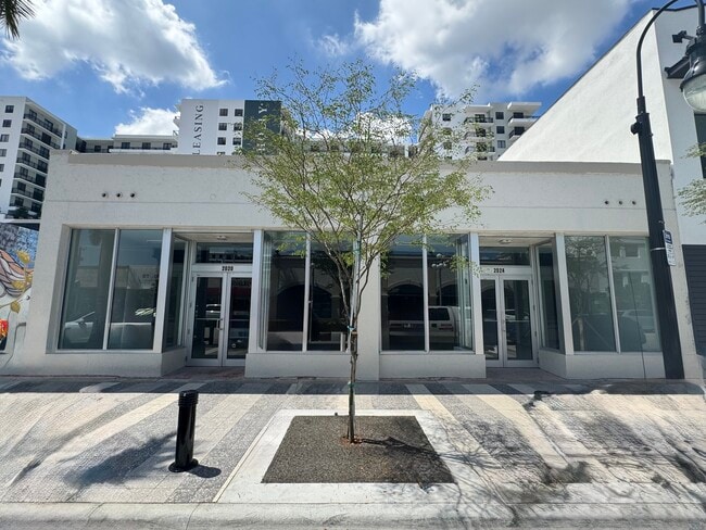 More details for 2020 Harrison St, Hollywood, FL - Retail for Lease