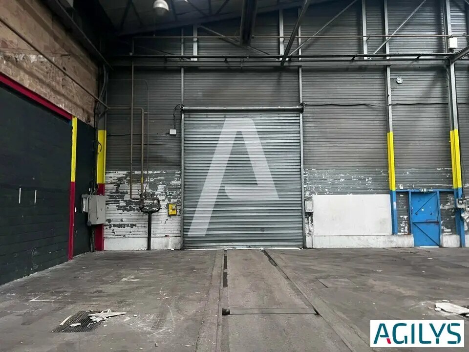 Flex in Corbeil-Essonnes for lease Interior Photo- Image 1 of 5