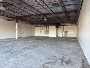 1262-1342 S Country Club Dr, Mesa, AZ à louer Photo intérieure- Image 2 de 2