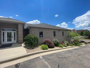 909 Dover Rd, Wooster, OH for lease Building Photo- Image 2 of 7
