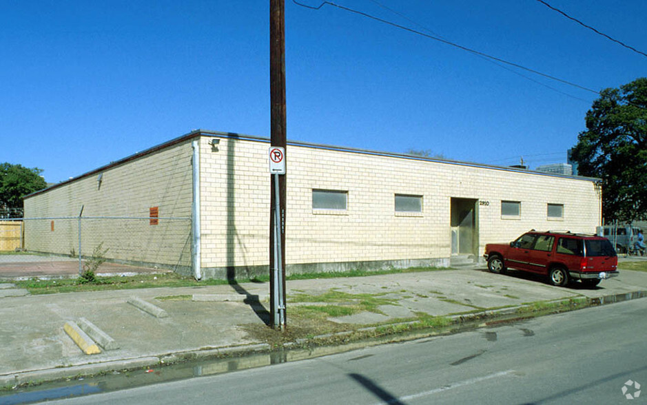 2910 Crawford St, Houston, TX for lease - Primary Photo - Image 1 of 1