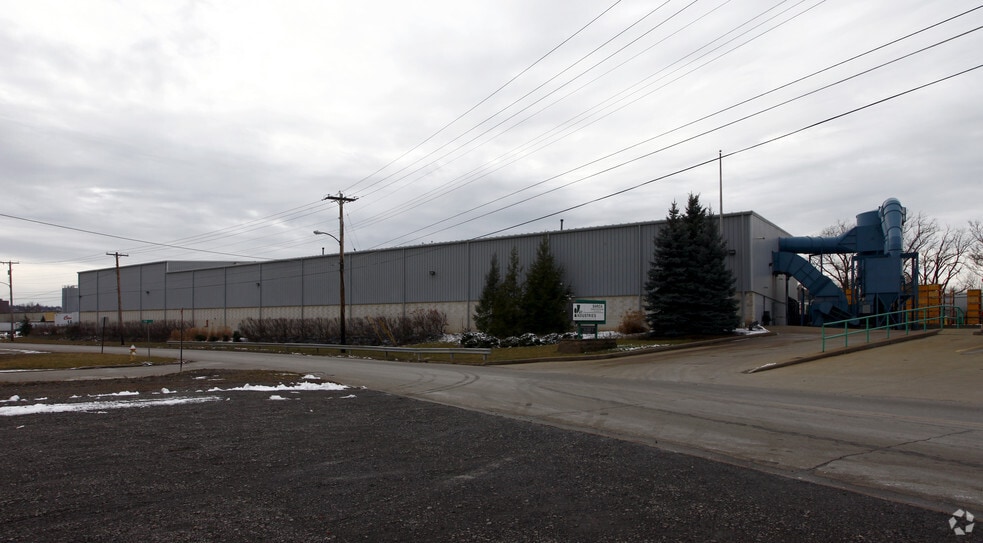 501 Newman St, Mansfield, OH for lease - Primary Photo - Image 1 of 5
