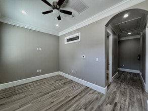 12410 Spring Cypress Rd, Tomball, TX for lease Interior Photo- Image 1 of 13