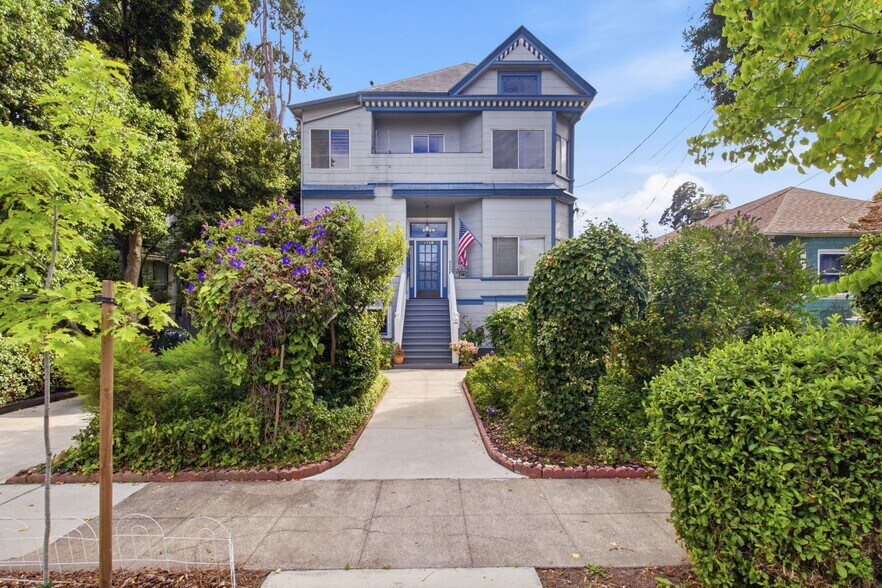 1718 Alameda Ave, Alameda, CA à vendre - Photo principale - Image 1 de 46