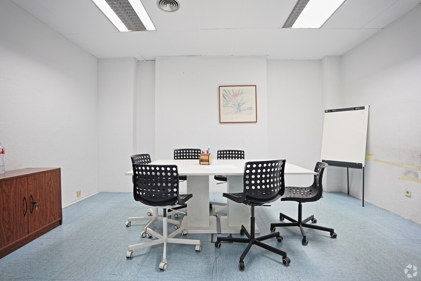 Madrid, MAD 28049 - Unit Puerta A, Esc. 2 - - Interior Photo - Image 2 of 4