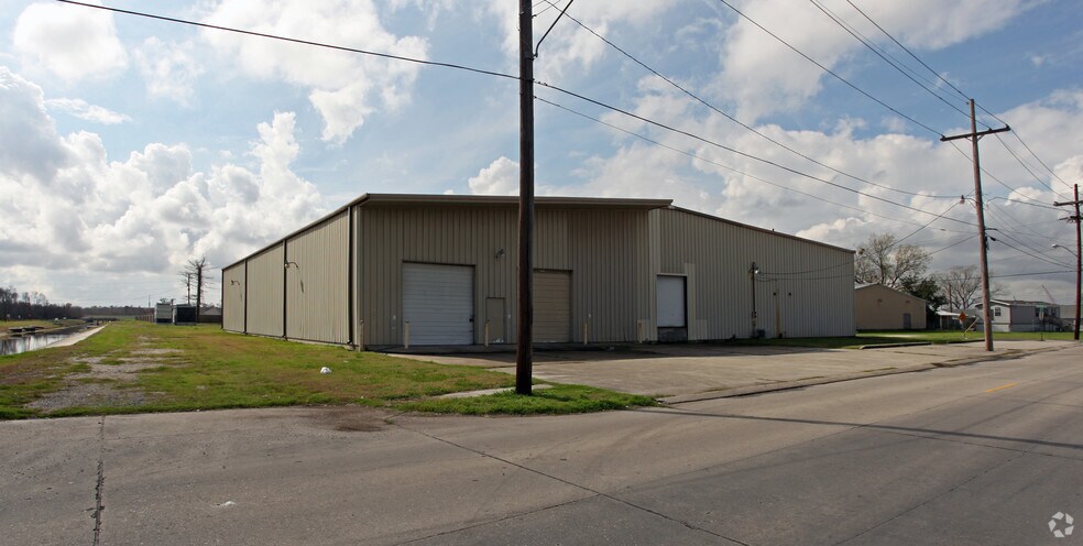 1219 Avenue H, Westwego, LA à louer - Photo du bâtiment - Image 2 de 3