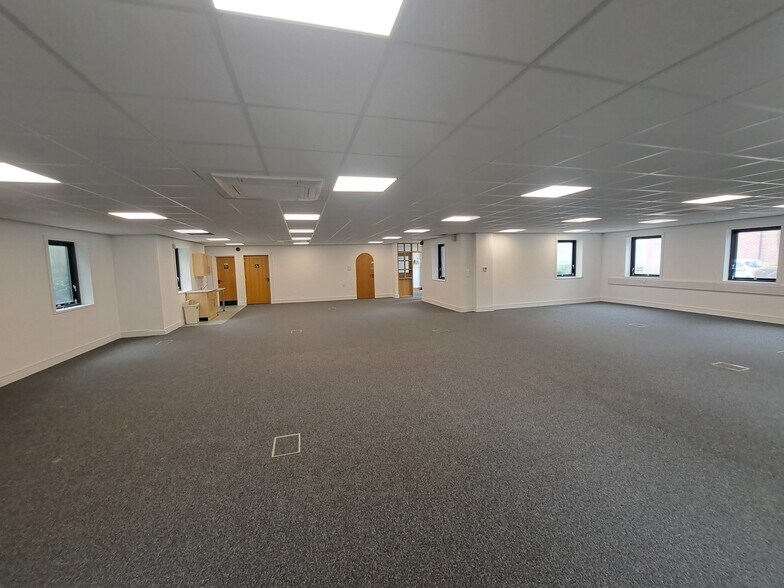 38 George Rd, Birmingham à louer - Photo du bâtiment - Image 3 de 13