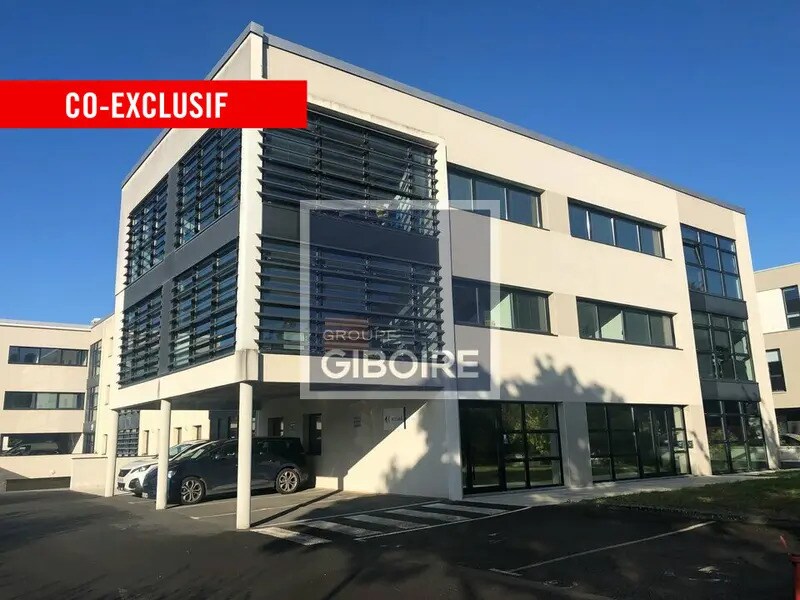 Office in Saint-Grégoire for lease Building Photo- Image 1 of 20