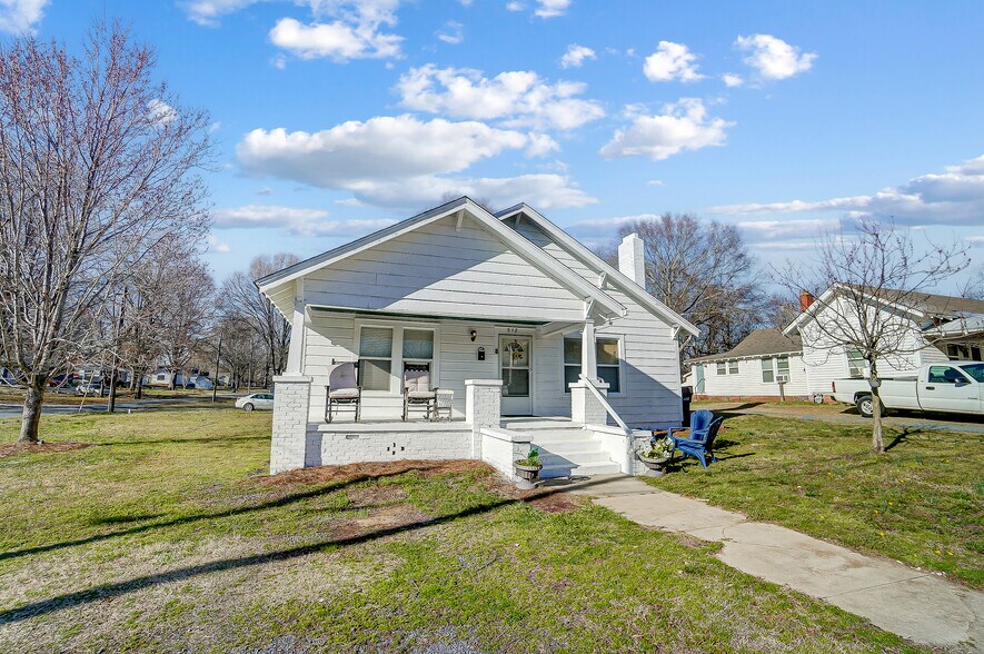 518 Benton St, Monroe, NC for sale - Primary Photo - Image 1 of 1