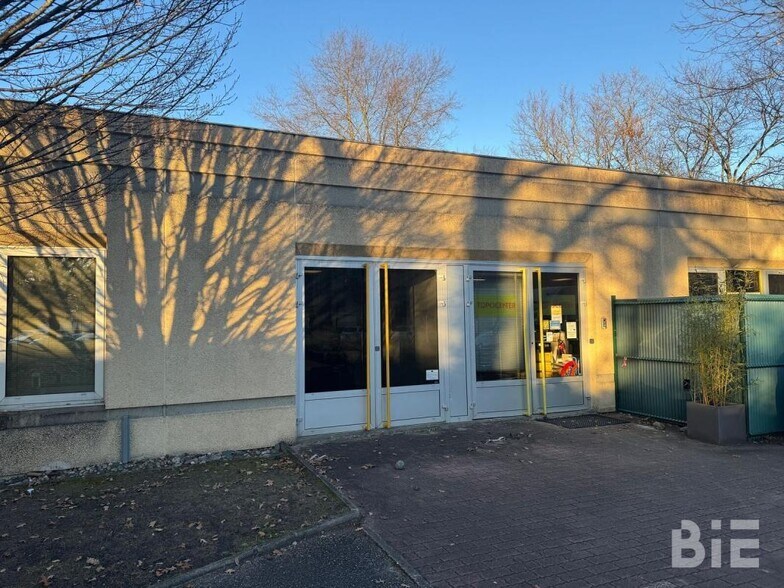 Bureau dans Pessac à louer - Photo du bâtiment - Image 1 de 10