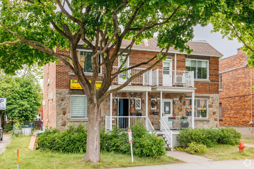 547 Boul Décarie, Saint-Laurent, QC for sale - Building Photo - Image 2 of 3