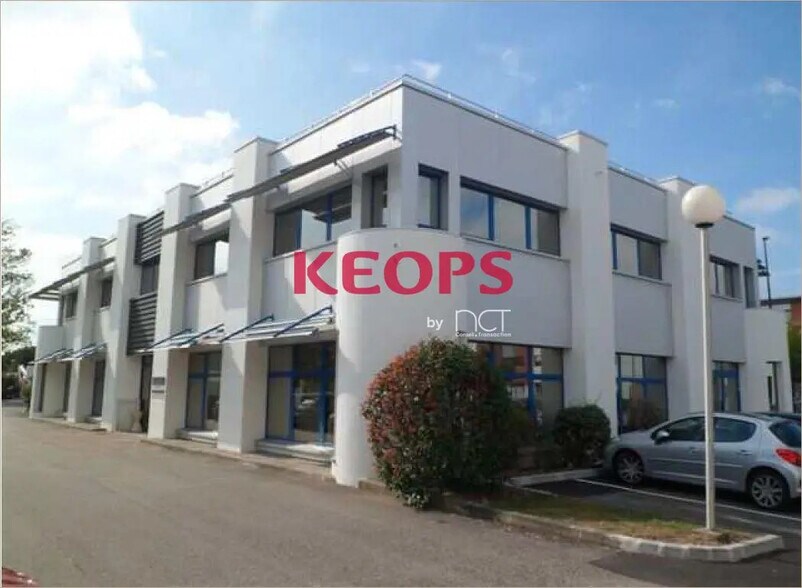 Office in Toulouse for lease - Building Photo - Image 3 of 11