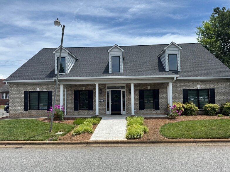 1485 Rymco Dr, Winston-Salem, NC à louer - Photo du bâtiment - Image 3 de 3