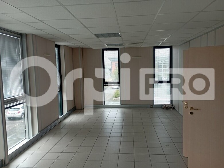 Bureau dans Reims à louer - Photo intérieure - Image 3 de 4