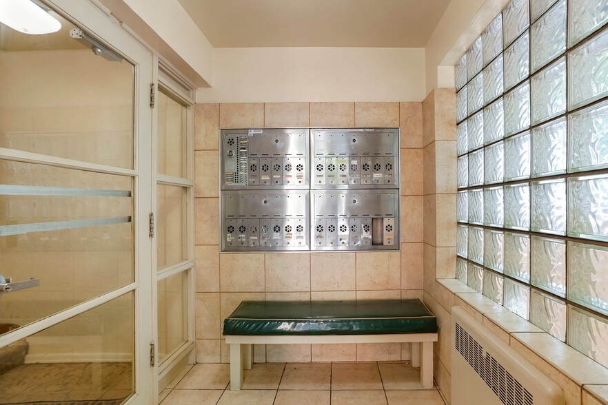 1550 Pennsylvania St, Denver, CO à vendre - Photo du bâtiment - Image 3 de 31