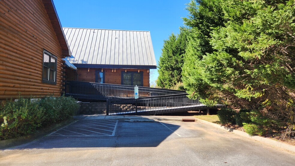 163 Absher Park, Statesville, NC à vendre - Photo du bâtiment - Image 3 de 9