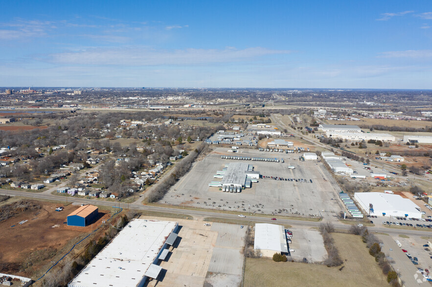 2501 SE 15th St, Oklahoma City, OK for lease - Building Photo - Image 2 of 3