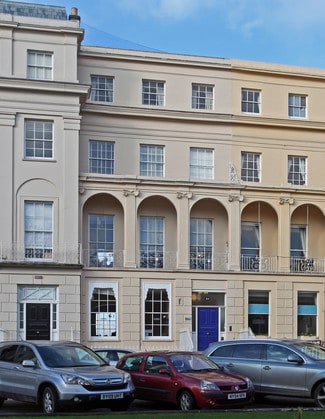 Plus de détails pour 83 Promenade, Cheltenham - Bureau à vendre