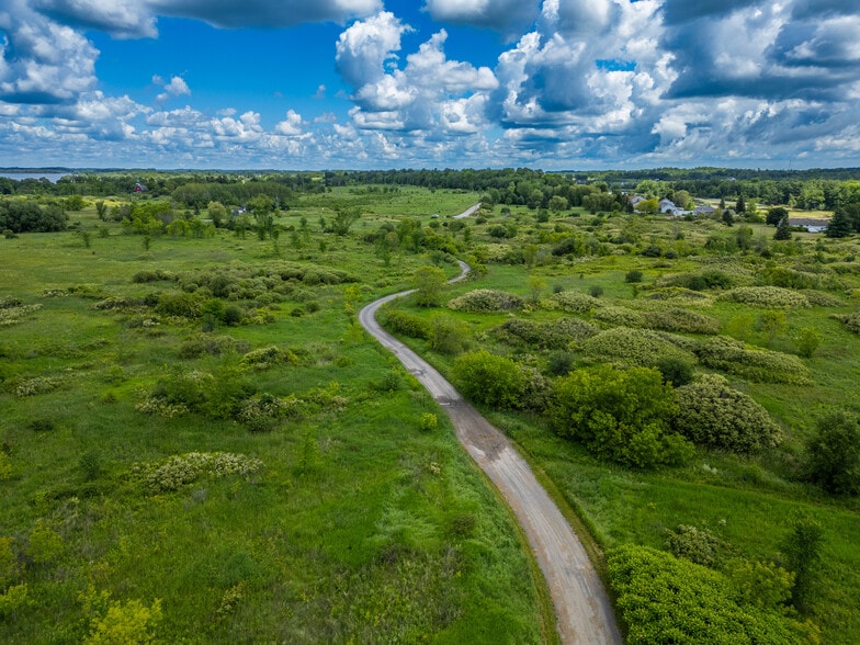 2130 Isle Of Man Rd, Kingston, ON for sale - Building Photo - Image 3 of 30