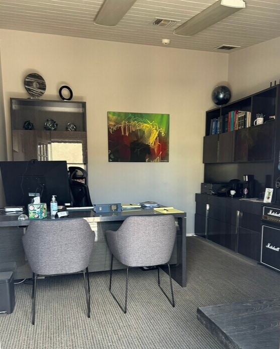 101 Main St, Seal Beach, CA à louer Photo intérieure- Image 1 de 4