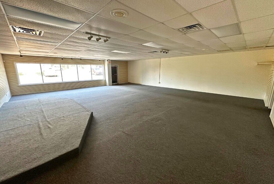 1012 Whitehall Rd, Anderson, SC à louer - Photo du bâtiment - Image 3 de 5