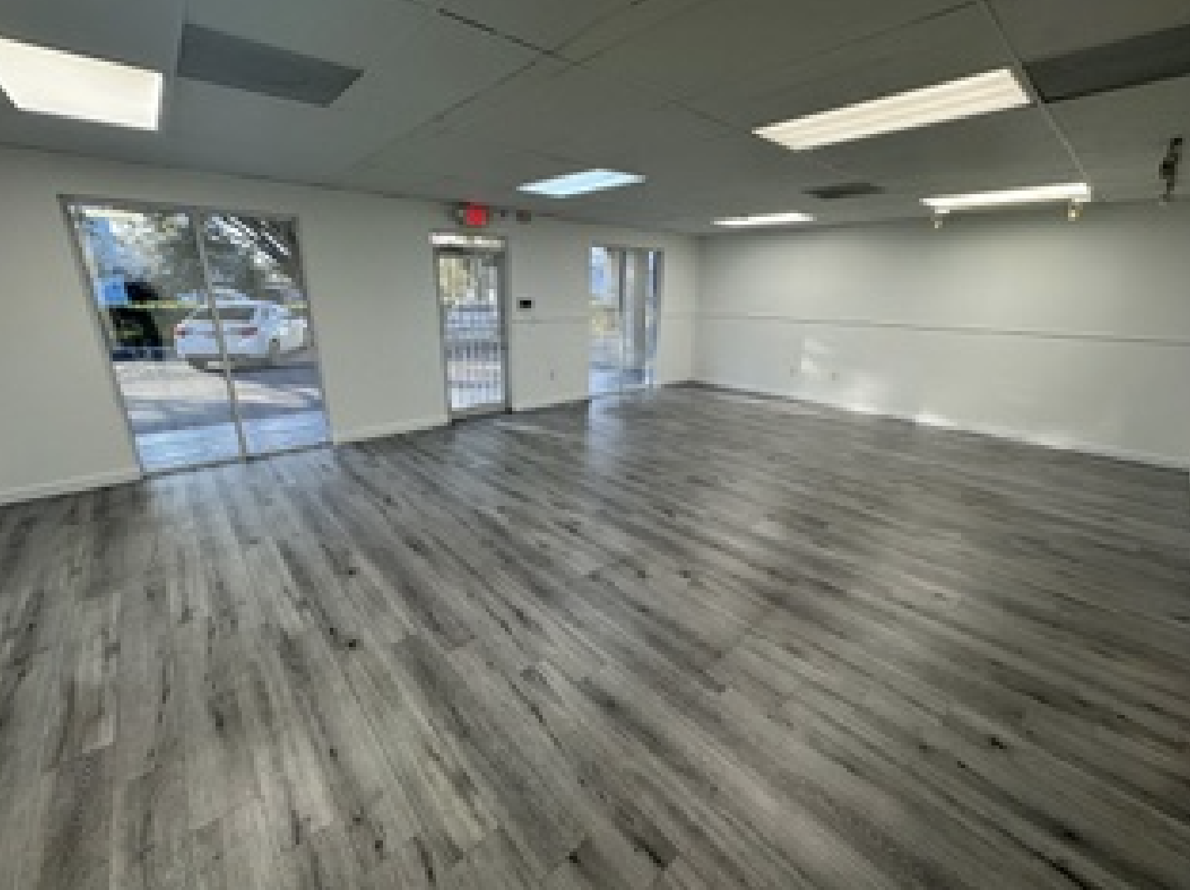 8001 W 26th Ave, Hialeah, FL à louer Photo intérieure- Image 1 de 9