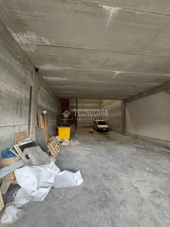 Guadalajara, GUA 19004 - - - Interior Photo - Image 1 of 6