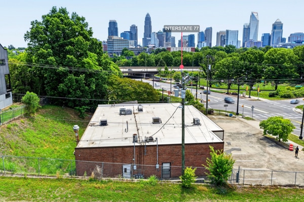 1416 W Trade St, Charlotte, NC for sale - Building Photo - Image 2 of 26