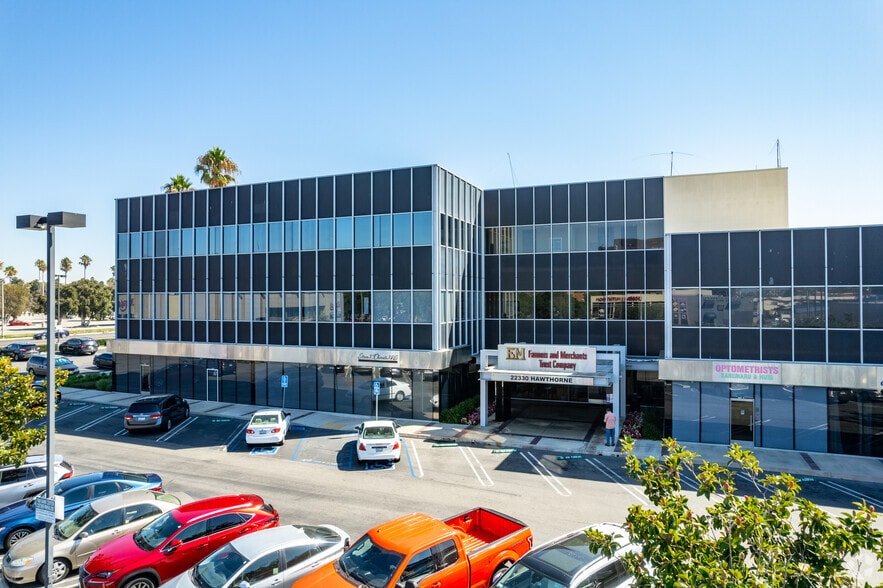 22330-22356 Hawthorne Blvd, Torrance, CA for lease - Building Photo - Image 2 of 10