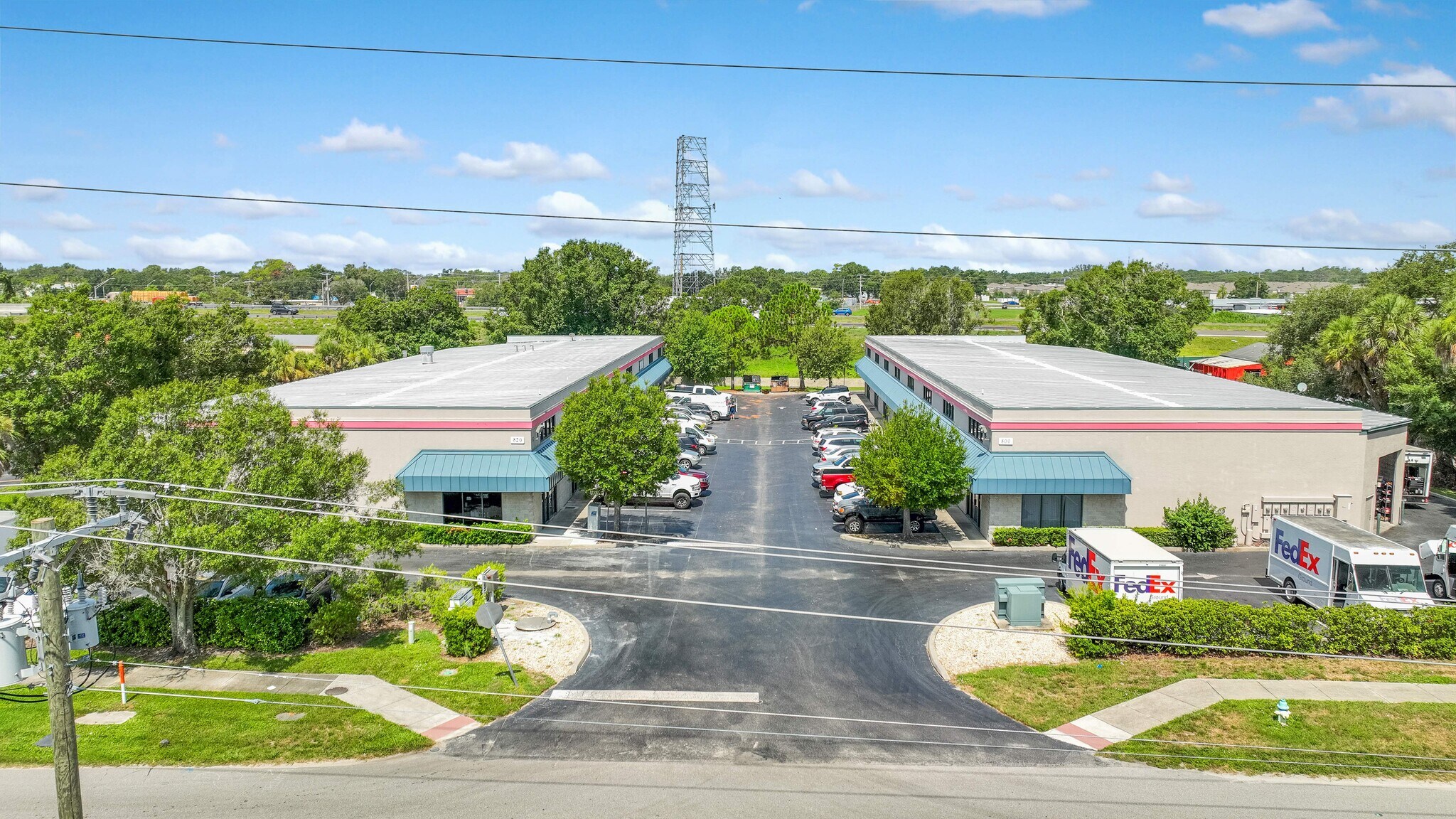 800 Bell Rd, Sarasota, FL à louer Photo du bâtiment- Image 1 de 10