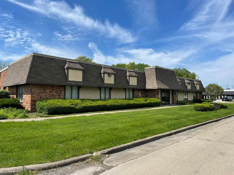 7801 E 88th St, Indianapolis, IN for lease - Building Photo - Image 1 of 6