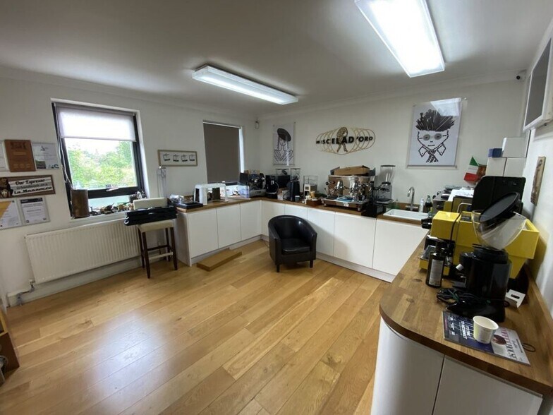 Commerce Rd, Brentford à louer - Photo intérieure - Image 3 de 28