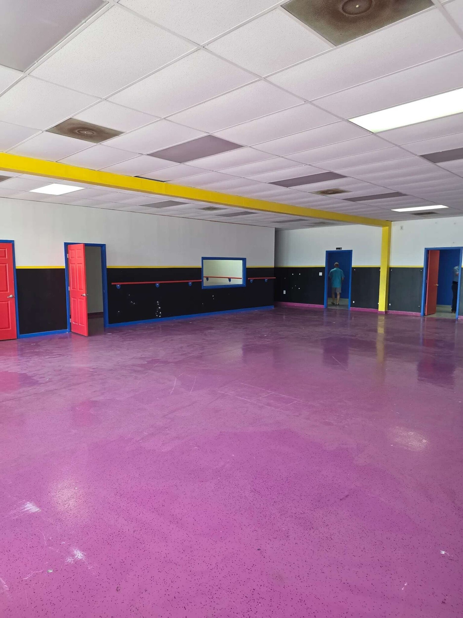800 Shipyard Blvd, Wilmington, NC for lease Interior Photo- Image 1 of 4