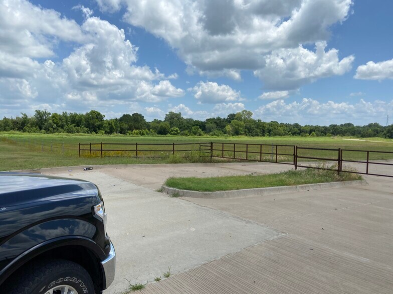 7450 NE 23rd St, Oklahoma City, OK à vendre - Photo du bâtiment - Image 3 de 7