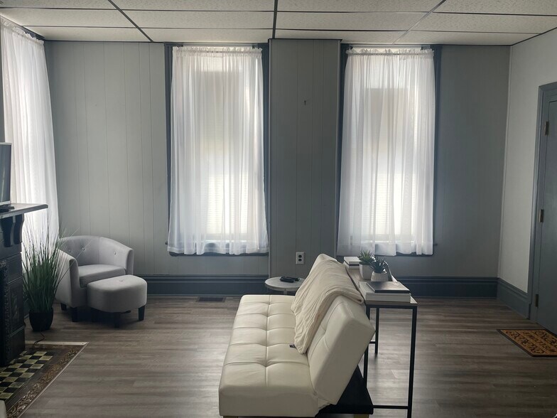 231 W Pittsburgh St, Greensburg, PA à louer - Photo intérieure - Image 3 de 14