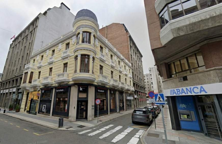 Calle Héroes Leoneses, 1, León, León à louer Photo du bâtiment- Image 1 de 18
