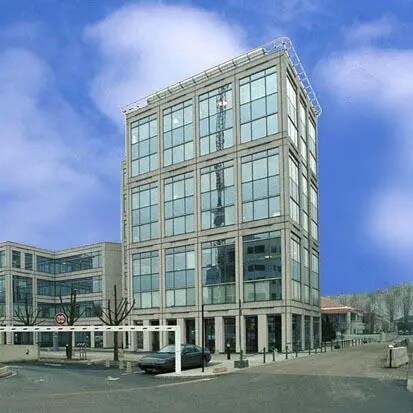 Bureau dans Villepinte à louer - Photo du bâtiment - Image 2 de 9