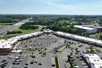 5930-6049 Centreville Crest Ln, Centreville, VA - AERIAL map view