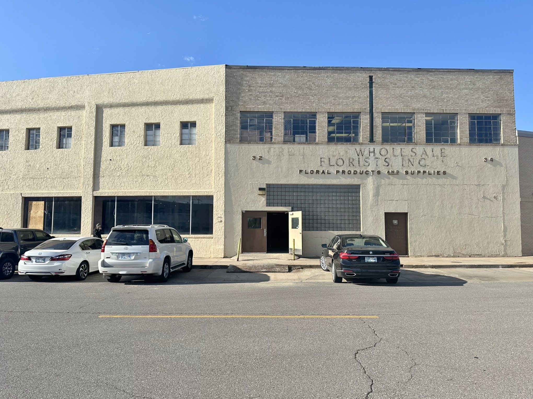 32 N Broadway Cir, Oklahoma City, OK for sale Building Photo- Image 1 of 2