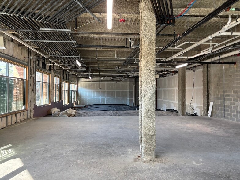 10 N Main St, Wharton, NJ à louer - Photo intérieure - Image 2 de 12