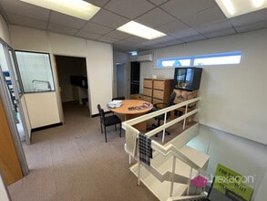 1-12 Townsend Pl, Kingswinford for lease Interior Photo- Image 2 of 3